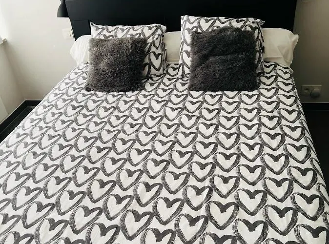 Alaise アパート *